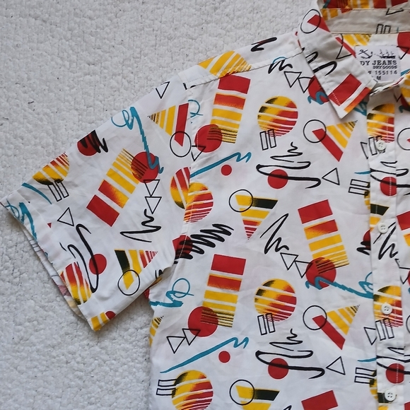 DY JEANS DRYGOODS MENS Medium ABSTRACT SHORT SLEEVE BUTTON UP 100% COTTON - Picture 2 of 8